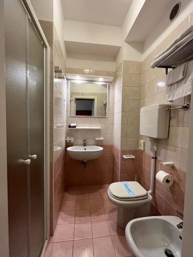 Hotel Mon Pays Riccione Extérieur photo