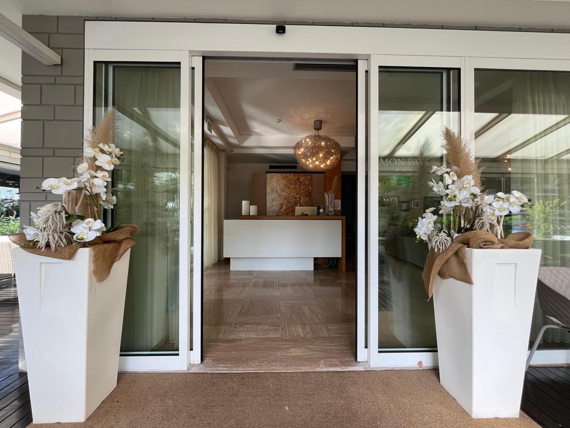 Hotel Mon Pays Riccione Extérieur photo